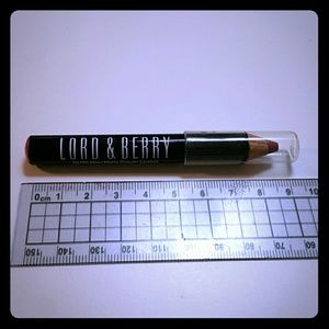 Lord & Berry Maxi Matte Lipstick in Intimacy